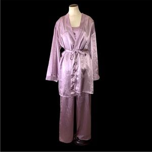 VINTAGE Women's Size M/L Lingeries Silky